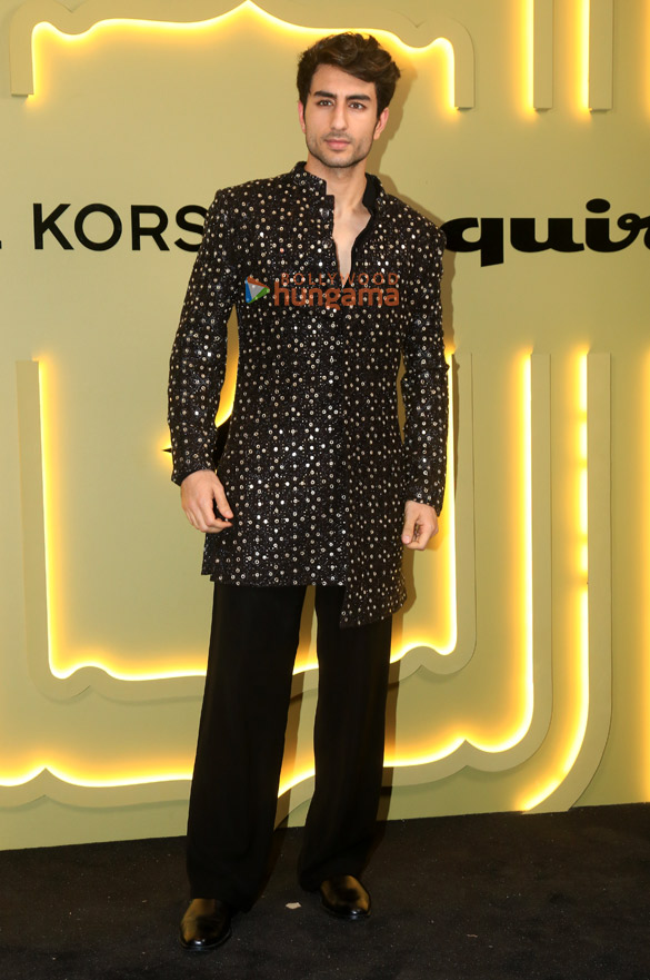 photos nimrat kaur kritika kamra elnaaz norouzi amyra dastur and others snapped attending esquire magazine diwali party 8 3