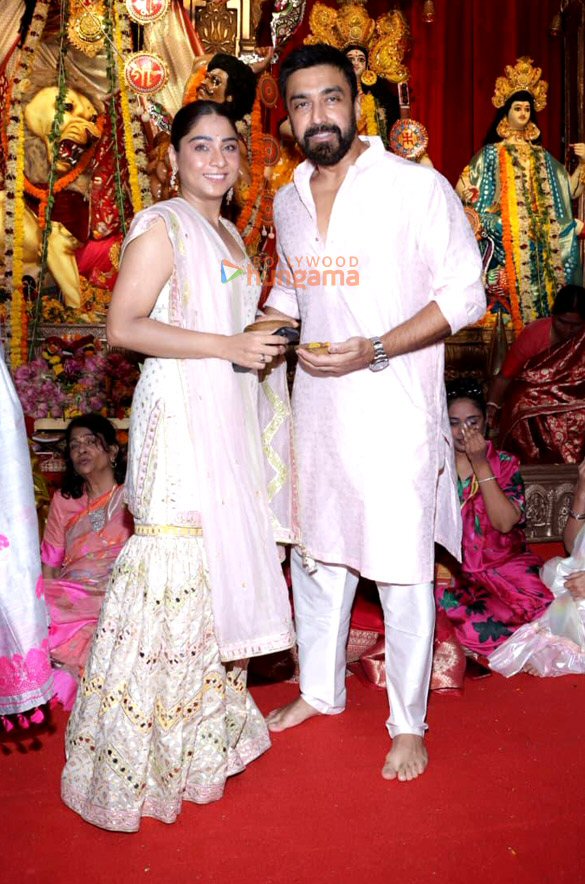 photos priyanka chopra jonas ranbir kapoor rani mukerji kajol and others snapped during durga puja at north bombay sarbojanin 12