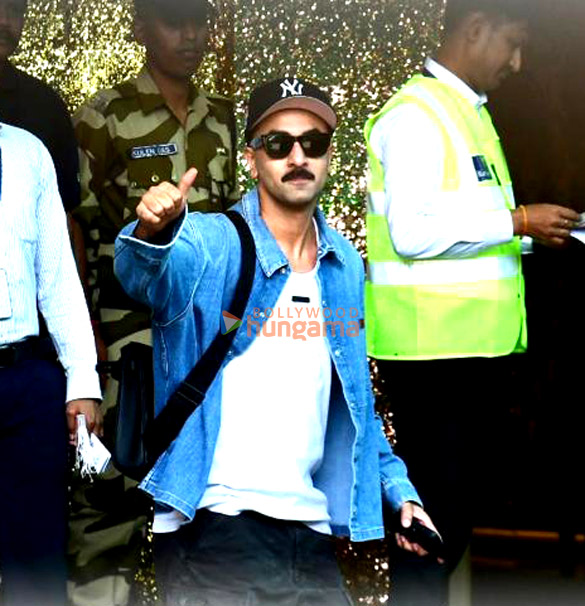 Photos: Ranbir Kapoor, Alia Bhatt and Ayan Mukerji snapped at Kalina airport Photos: Ranbir Kapoor, Alia Bhatt and Ayan Mukerji snapped at Kalina airport