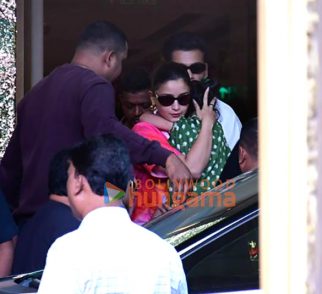 Photos: Alia Bhatt, Ranbir Kapoor, Kareena Kapoor Khan, Saif Ali Khan and Karan Johar snapped at Kalina airport Photos: Alia Bhatt, Ranbir Kapoor, Kareena Kapoor Khan, Saif Ali Khan and Karan Johar snapped at Kalina airport