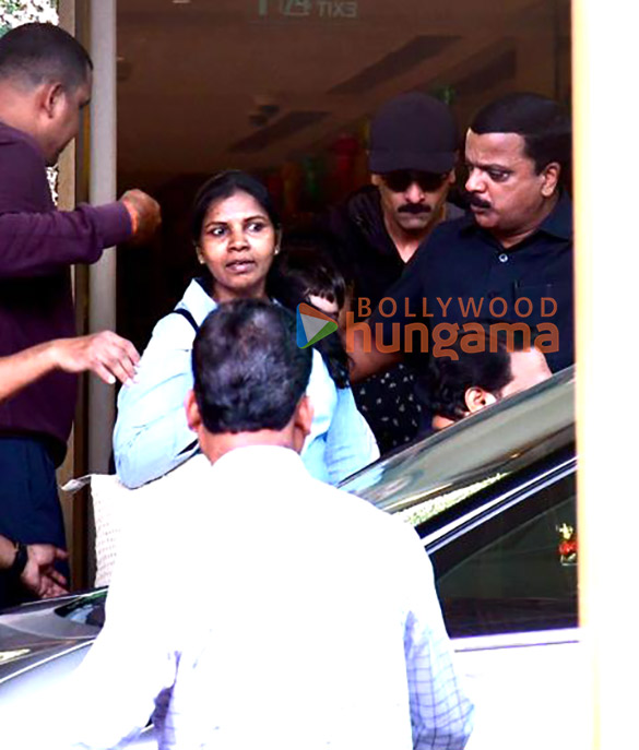 photos ranbir kapoor alia bhatt and karan johar snapped at kalina airport 6