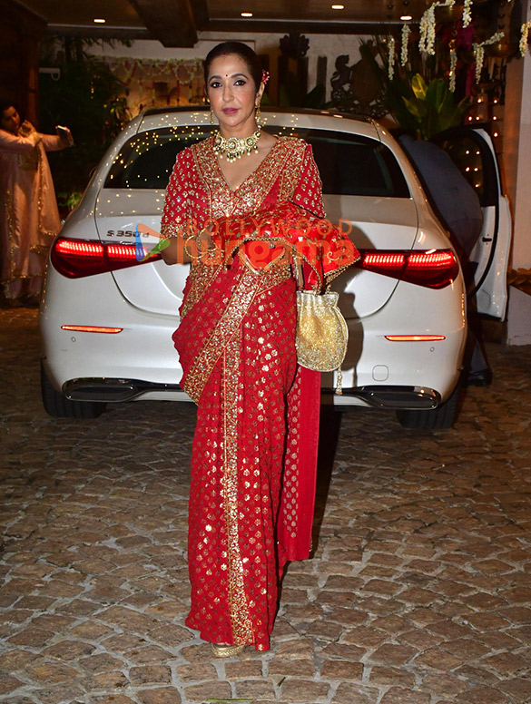 photos raveena tandon geeta basra mira rajput kapoor and others snapped at anil kapoors residence for karwa chauth 3