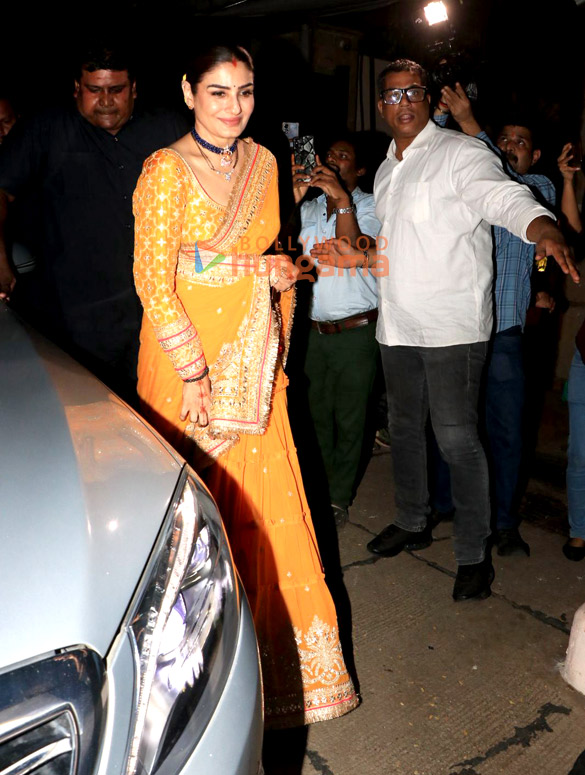 photos raveena tandon geeta basra shilpa shetty mira rajput kapoor and others snapped at anil kapoors residence for karwa chauth 4455 2