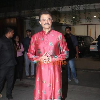 Photos: Raveena Tandon, Varun Dhawan, Geeta Basra, Shilpa Shetty, Mira Rajput Kapoor and others snapped at Anil Kapoor’s residence for Karwa Chauth
