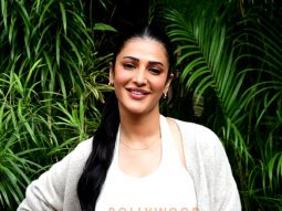 Photos: Shruti Haasan snapped at Mehboob Studio in Bandra