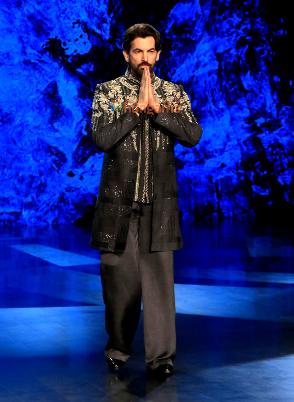 photos sushmita sen neil nitin mukesh and others turn showstoppers at bombay times fashion week 2025 4