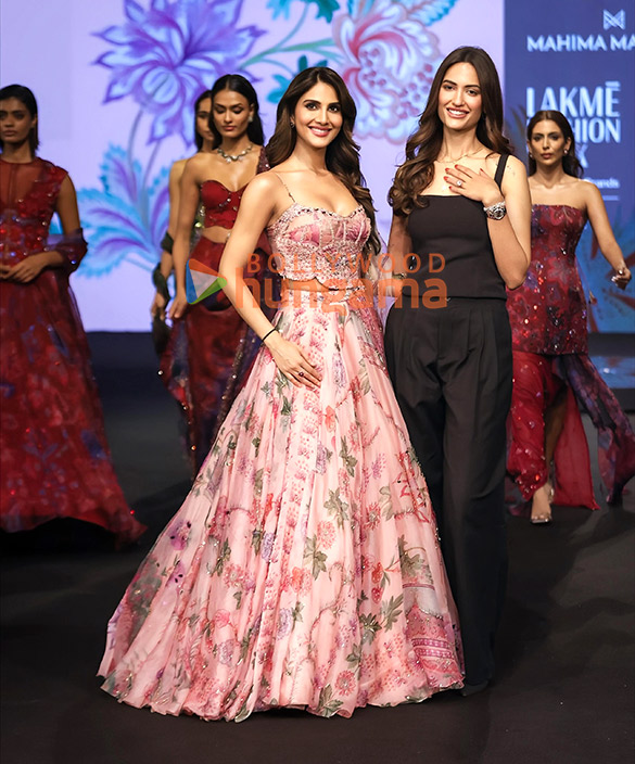 photos vaani kapoor walked for mahima mahajans fanah resort at lakme fashion week delhi 2025 2