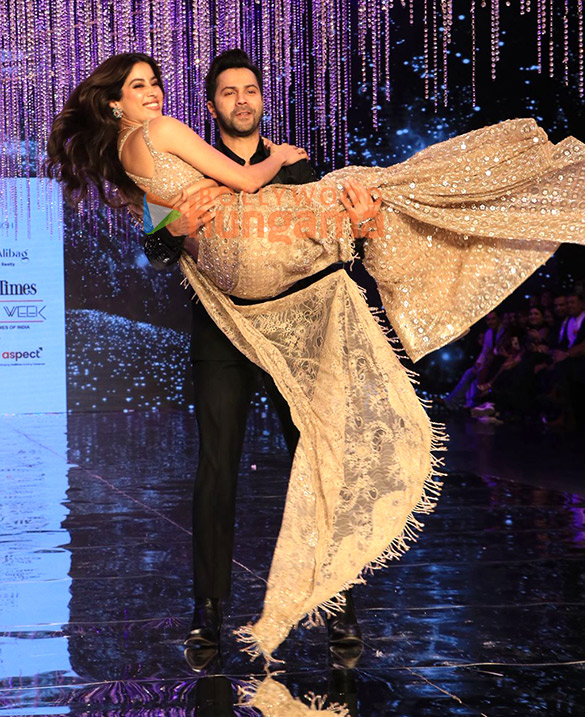 photos varun dhawan and janhvi kapoor turn showstoppers at bombay times fashion week 2025 1