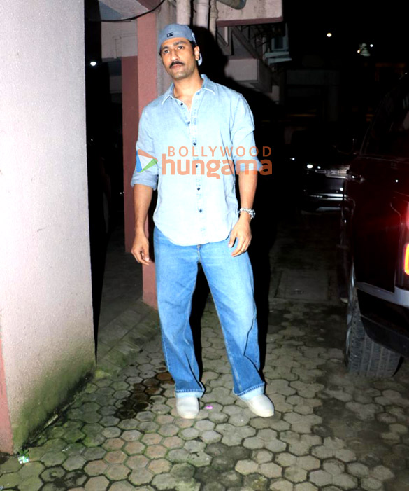 photos vicky kaushal and alia bhatt snapped at sanjay leela bhansalis office in juhu 3