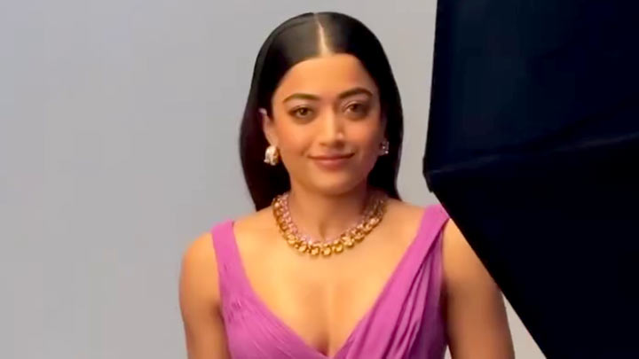 Serving the perfect festive mood! Rashmika Mandanna
