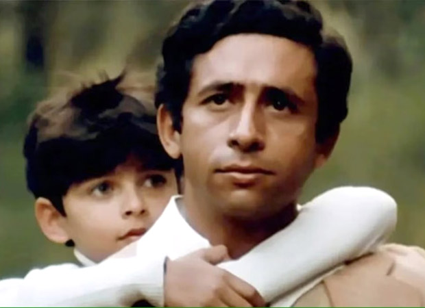 Shekhar Kapur describes an emotional airport encounter with a Masoom fan; the fan says, “Sir, they don’t make movies from the center anymore” : Bollywood Information