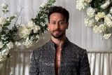 Tiger Shroff is all festive ready