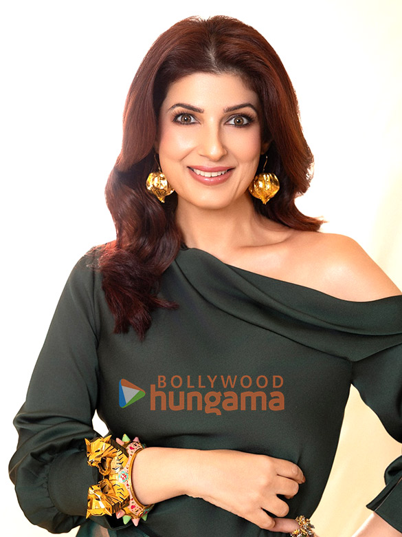 twinkle khanna 2 4
