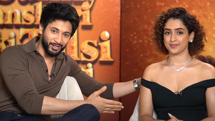 Hilarious ‘GUESS THE FILM’ game ft. Rohit Saraf, Sanya Malhotra, Janhvi Kapoor & Varun Dhawan Hilarious ‘GUESS THE FILM’ game ft. Rohit Saraf, Sanya Malhotra, Janhvi Kapoor & Varun Dhawan