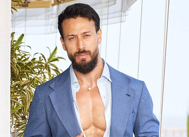 Tiger Shroff performs to his own rendition of ‘Vande Mataram’ at Global Peace Honours 2025, watch 2025 : Bollywood News