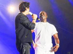 Akon’s HEARTFELT tribute to Aadesh Shrivastava in Mumbai!