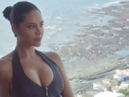 Classy look! Esha Gupta