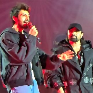 Kartik Aaryan lights up Himesh Reshammiya’s Mumbai concert ahead of Christmas release Tu Meri Main Tera Main Tera Tu Meri