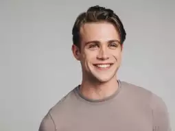 Leo Woodall Leo Woodall