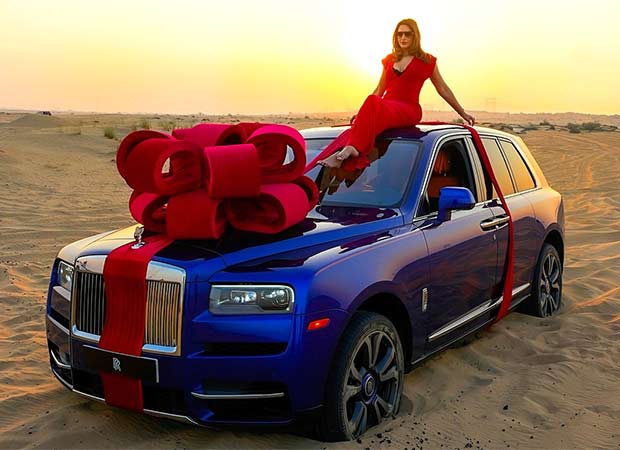 Nargis Fakhri flaunts multi-crores Rolls-Royce Cullinan, drops hint at Tony Beig’s grand gesture : Bollywood News – Bollywood Hungama Nargis Fakhri flaunts multi-crores Rolls-Royce Cullinan, drops hint at Tony Beig’s grand gesture : Bollywood News – Bollywood Hungama