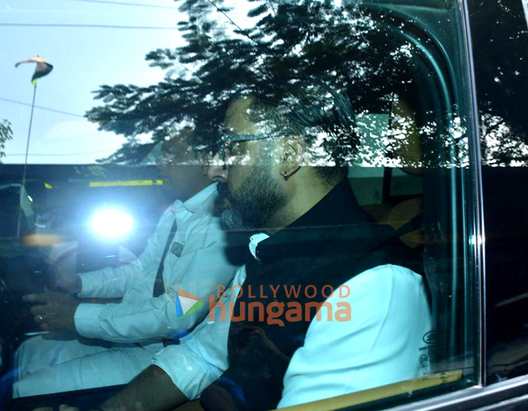 photos aamir khan amitabh bachchan abhishek bachchan and others snapped attending late dharmendras last rites 3