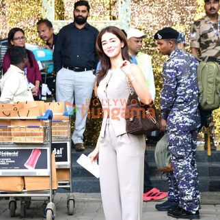Photos: Ananya Panday, Aamir Khan, Gauri Spratt and Shilpa Shetty snapped at Kalina airport