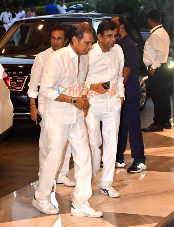 photos hrithik roshan saba azad jeetendra jackie shroff zayed khan sanjay khan and others attend late zarine katrak khans prayer meet 917 30