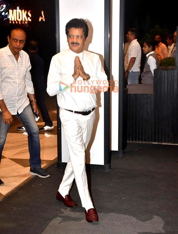 photos hrithik roshan saba azad jeetendra jackie shroff zayed khan sanjay khan and others attend late zarine katrak khans prayer meet 917 8
