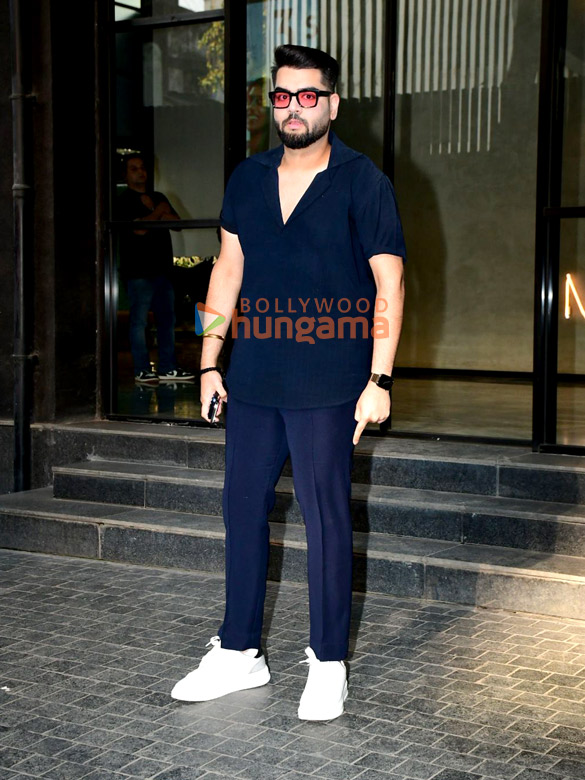 photos kajol aaman devgan and others grace the special screening of de de pyaar de 2 at excel entertainment office 2