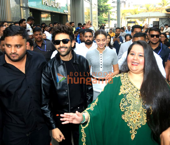 photos kareena kapoor khan kartik aaryan ananya panday and jannat zubair rahmani snapped at spectacular saudi event in mumbai 7
