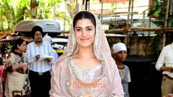 Photos: Nimrat Kaur, Aahana Kumra, Hansika Motwani and Sunanda Sharma visit Gurudwara on the occasion of Guru Nanak Jayanti