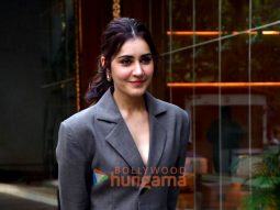 Photos: Raashi Khanna snapped in Andheri