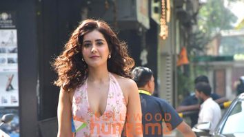Photos: Raashii Khanna snapped in Andheri