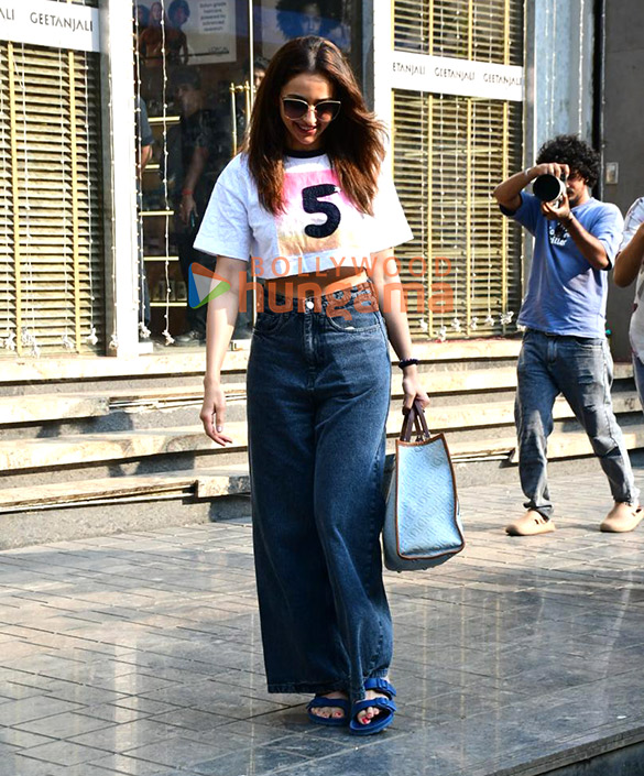 photos rakul preet singh snapped in bandra 4 16