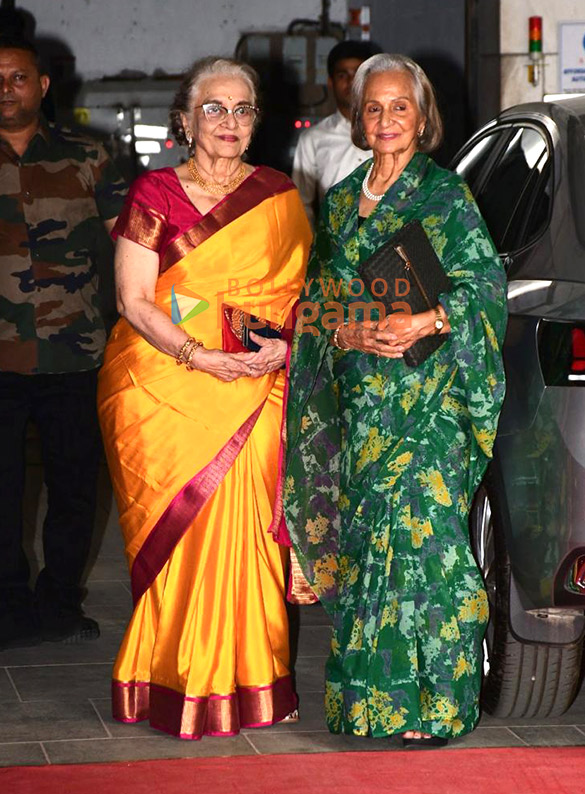 photos rekha alizeh agnihotri waheeda rehman and asha parekh attend helens birthday 335 2