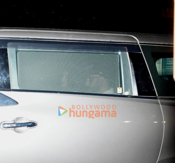 photos salman khan aditya roy kapur vidya balan maniesh paul sharman joshi and others attend late dharmendras prayer meet 4 2