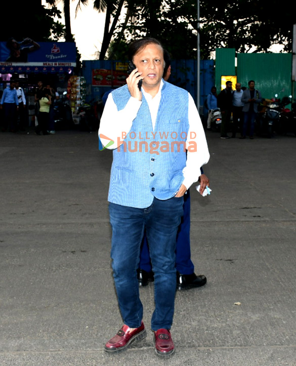 photos salman khan aditya roy kapur vidya balan maniesh paul sharman joshi and others attend late dharmendras prayer meet 8 2