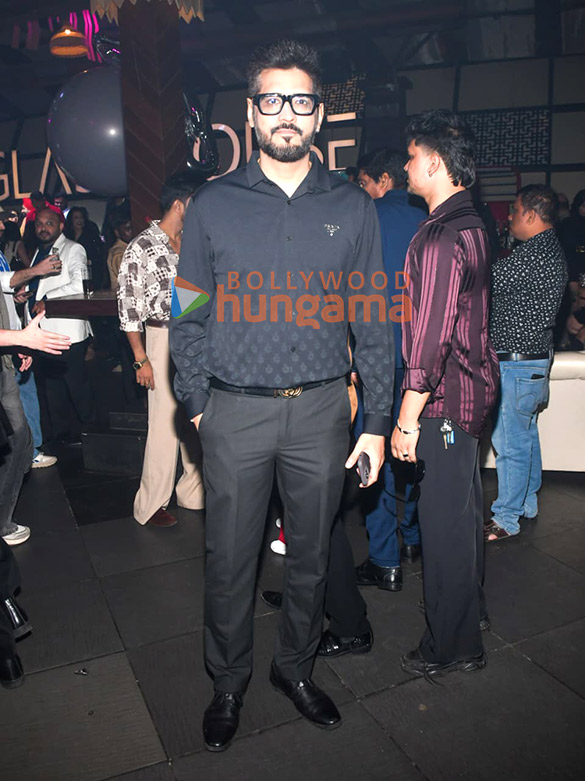 photos siddharth nigam hosts a glittering birthday extravaganza for his mother vibha nigam 17