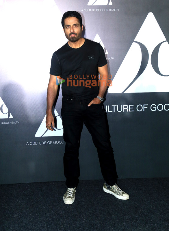 photos suniel shetty shriya saran sonu sood and others grace the launch of a29 wellbeing 940 26