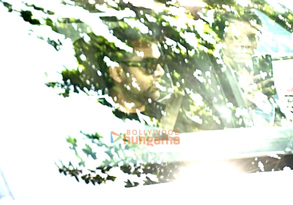 photos sunny deol bobby deol and karan deol snapped outside breach candy hospital 3009 1