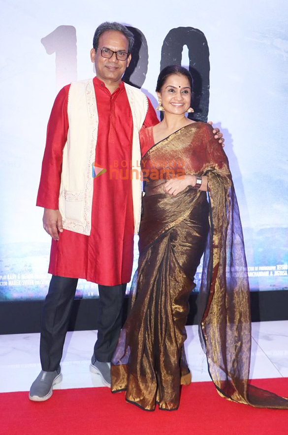 photos tiger shroff karan johar arjun kapoor and others grace the premiere of 120 bahadur 1222 7