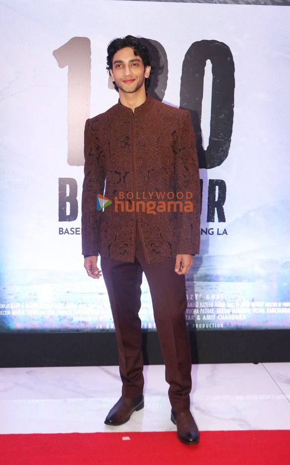 photos tiger shroff karan johar arjun kapoor and others grace the premiere of 120 bahadur 2