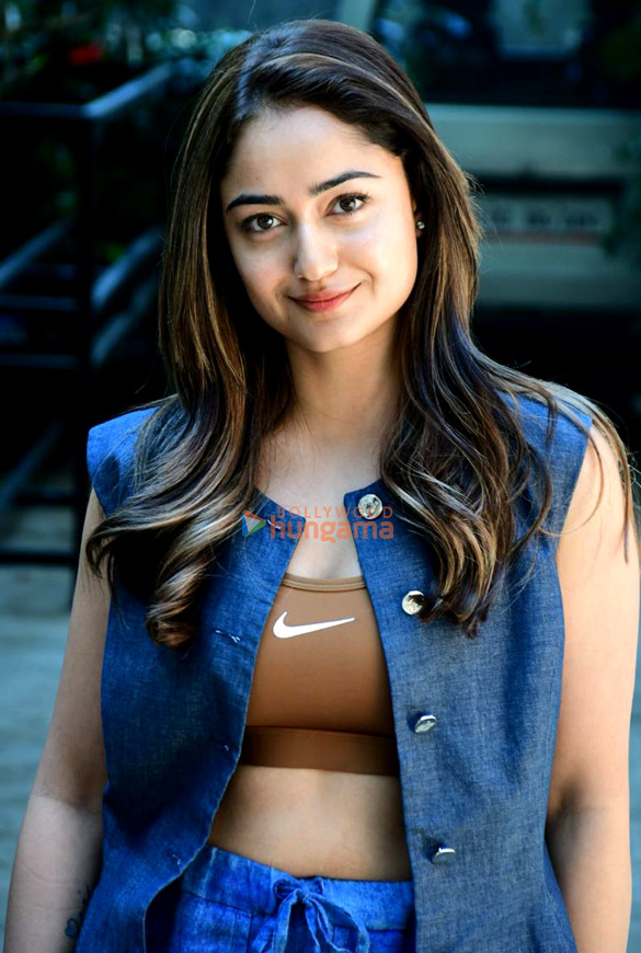 photos tridha choudhary snapped in bandra 2