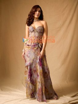 Celeb Photos Of Raashii Khanna