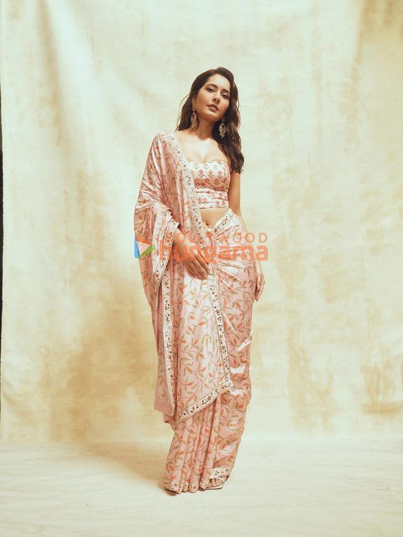 raashii khanna 22132 6