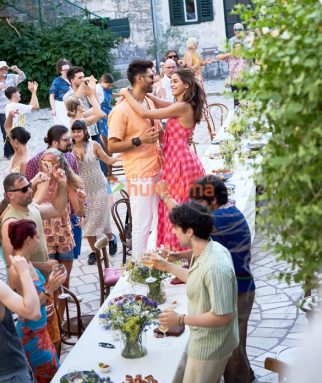 Tu Meri Main Tera Main Tera Tu Meri movie stills