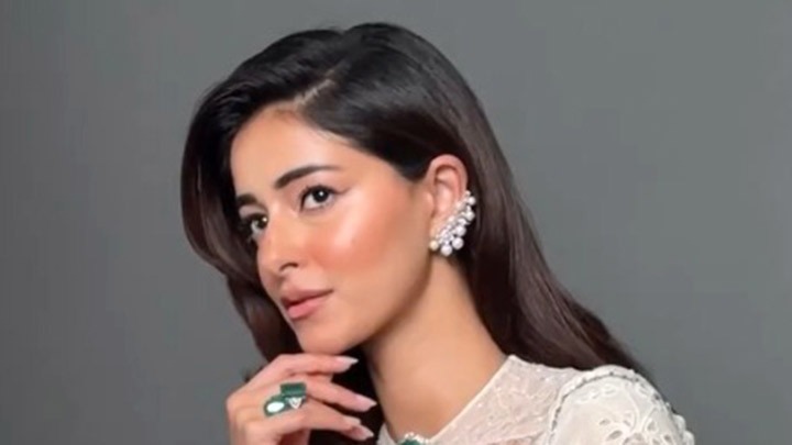 Vintage charm! Ananya Panday Vintage charm! Ananya Panday