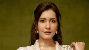 Raashii Khanna stuns in luxe Anavila sari worth Rs 2.47 lakh, pairs it with Fizzy Goblet heels worth Rs 6,990