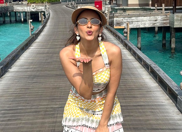 Rakul Preet Singh shares stunning glimpses from her luxurious Maldives getaway; watch