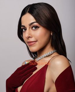 Alaya F